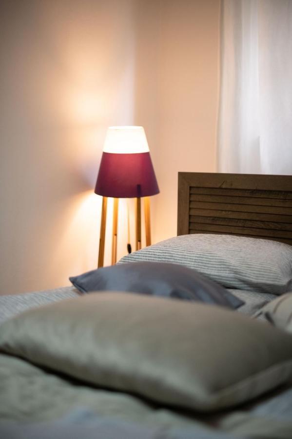 Apartman Yellow House Сараево Экстерьер фото